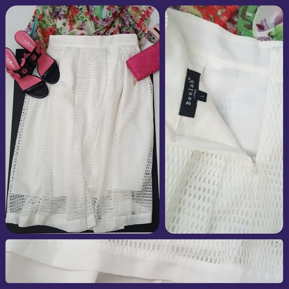 Dresses & Skirts - 🌹🌸🌺🍃 Spring/Summer ~ Lovely White Skirt Sz L
